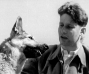 Markus Wolf mit seinem Schäferhund
